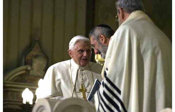 Benedict visit Rome synagogue 01